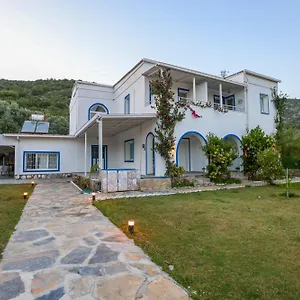 yaliyani-motel-restaurant.aegeanhotels.net/
